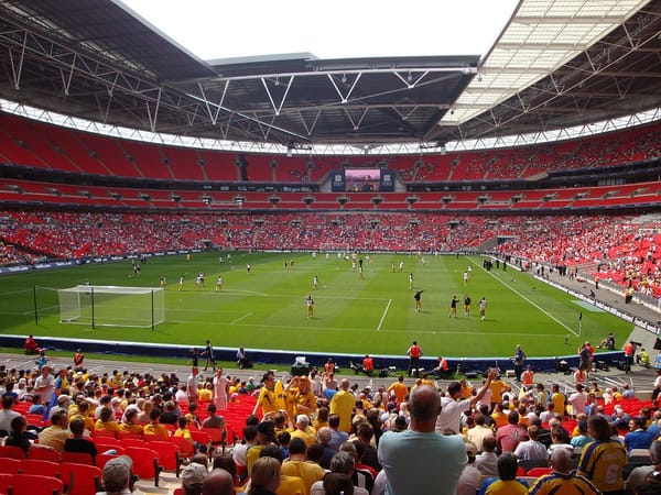 Trading the World Cup: When Live Markets Meet the Bots